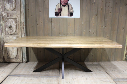 Eetkamertafel mangohout boomstam