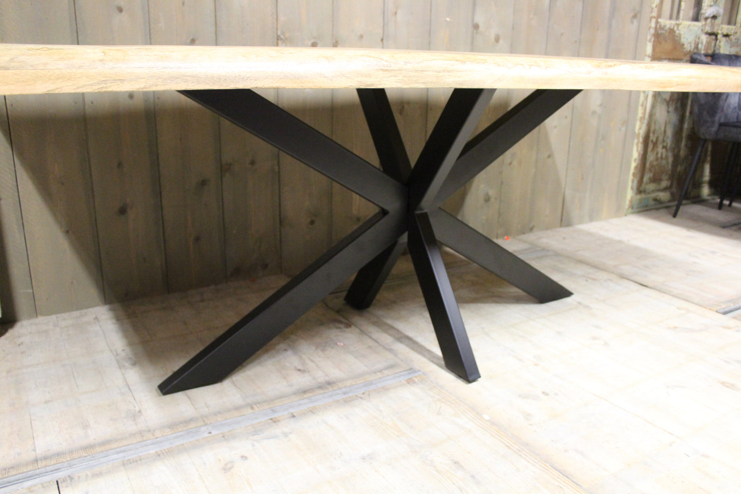 Eetkamertafel mangohout boomstam