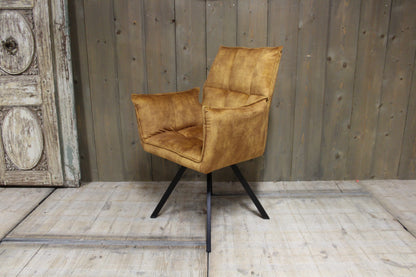 Eetkamerstoel Dynasty Geel