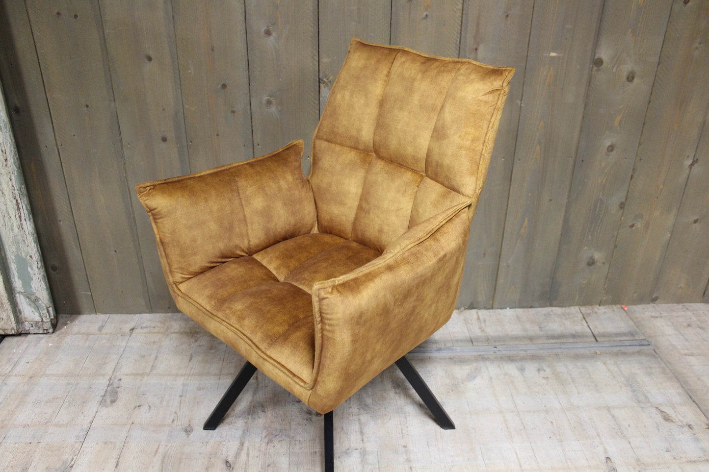 Eetkamerstoel Dynasty Geel