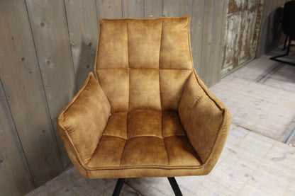 Eetkamerstoel Dynasty Geel