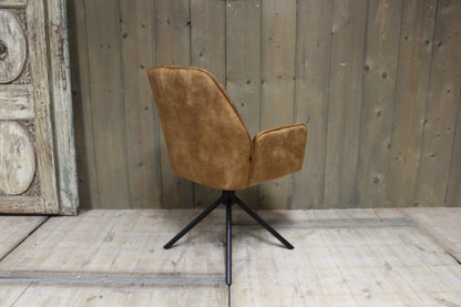 Eetkamerstoel Gaby Geel