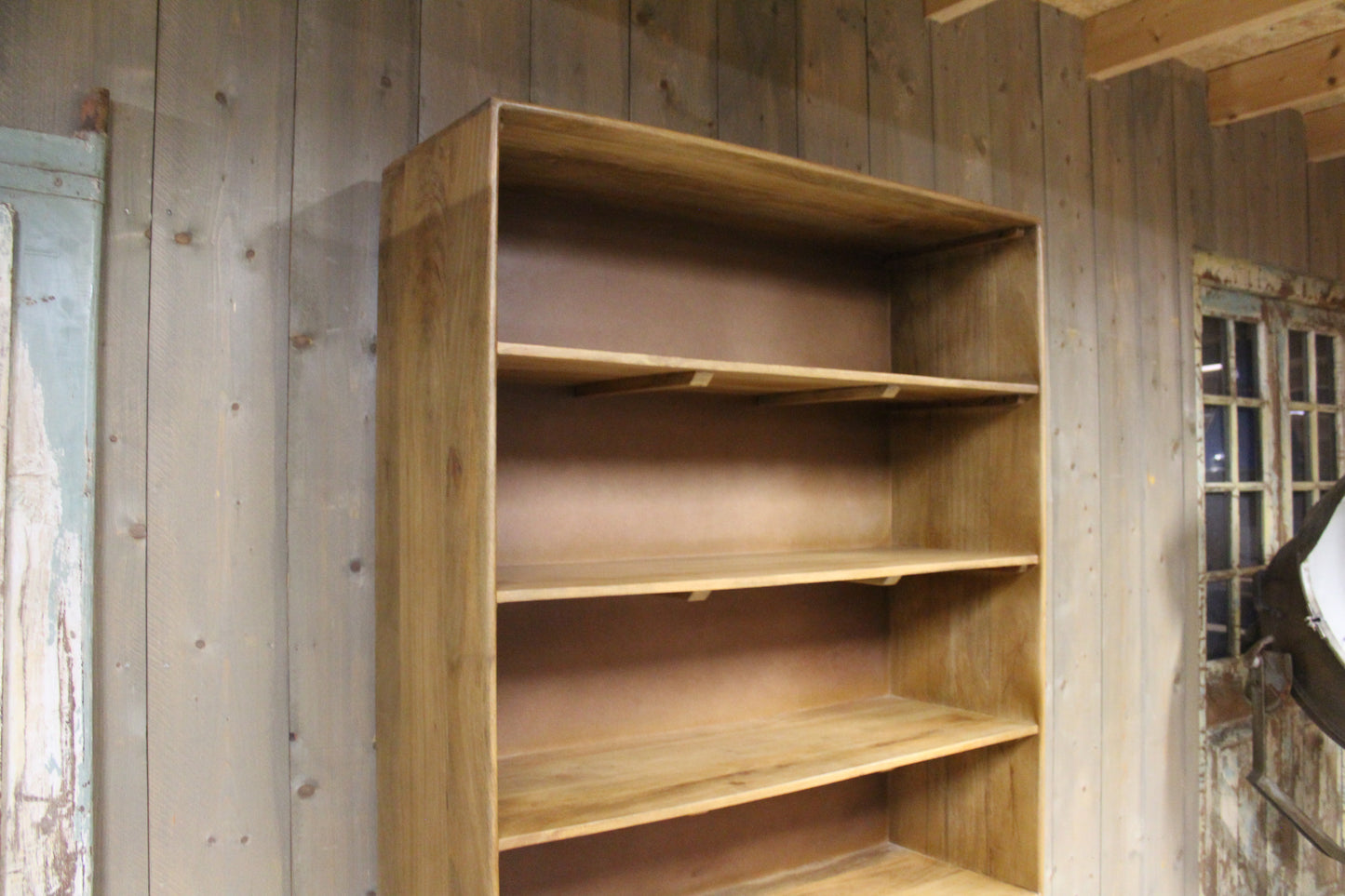 Boekenkast mangohout Wonder 110 cm