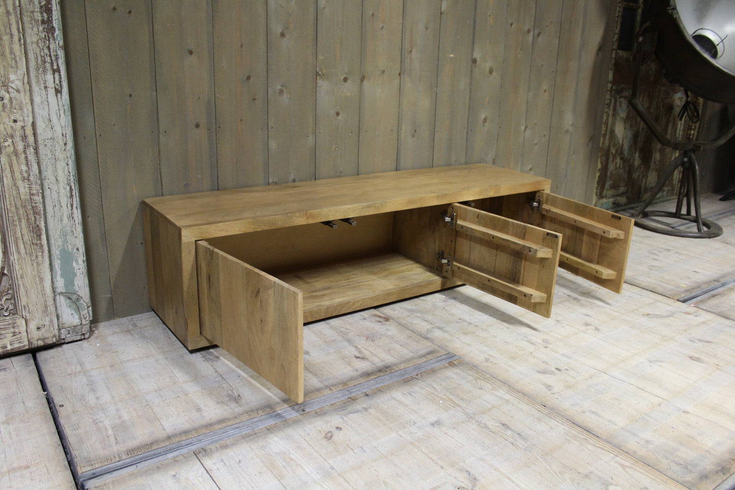 Tv meubel mangohout Square 160 cm